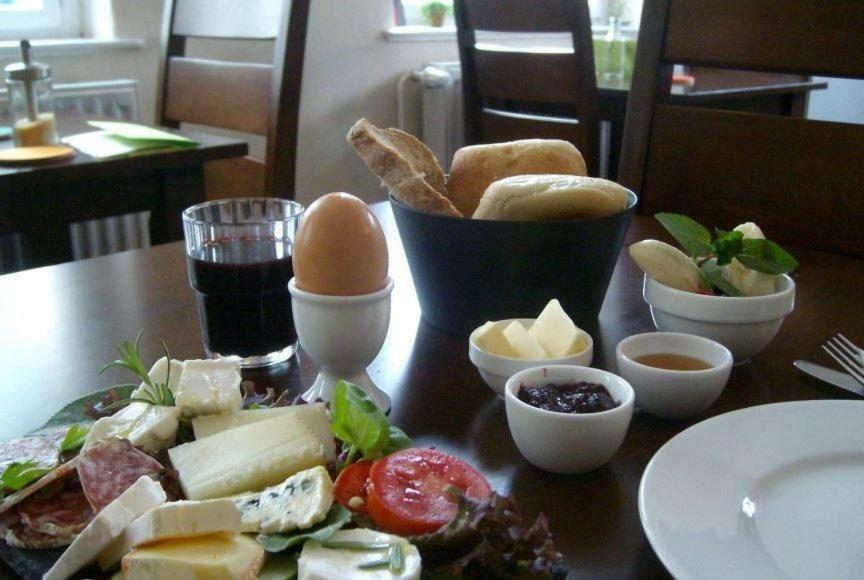 Klassmo Kulturcafe&Gaestehaus Mit Kulturwerkstatt Luckenwalde Zewnętrze zdjęcie